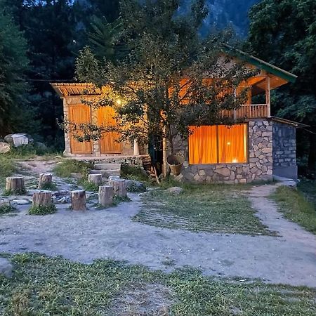 Moksha By The River,Jibhi Bagian luar foto