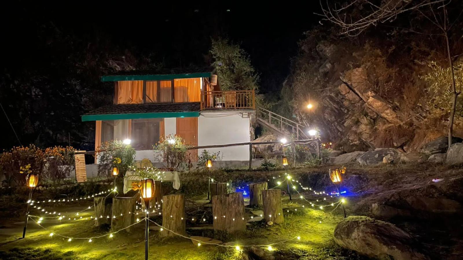 Moksha By The River,Jibhi Bagian luar foto